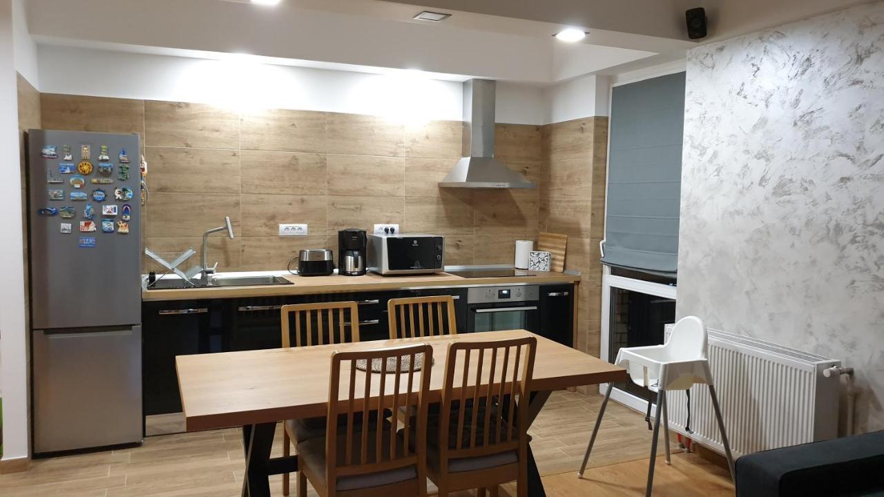Criss Apartament Сіная Екстер'єр фото