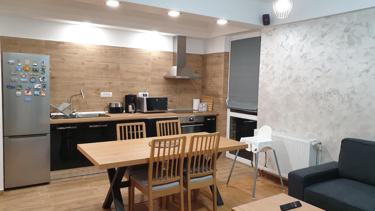 Criss Apartament Сіная Екстер'єр фото